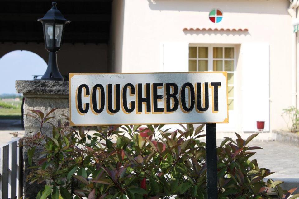 Chateau Couchebout Bed and Breakfast Pugnac Buitenkant foto